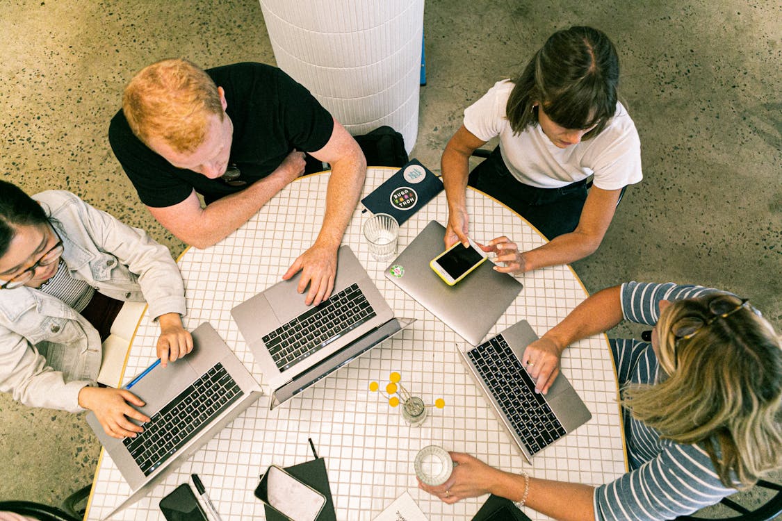 SEO Agentur mit KI – Wo Technologie auf SEO-Expertise trifft